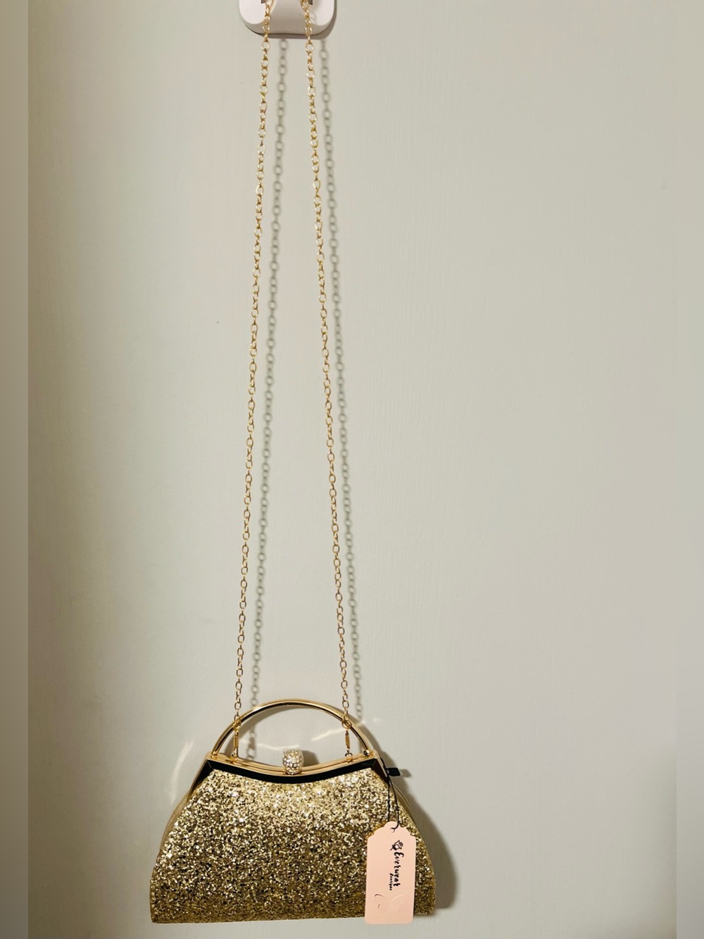 🆕 Gold Glitter Evening Handbag with Chain Strap